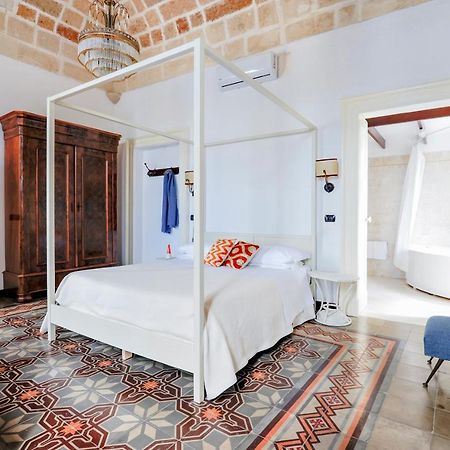 Castriota 19 - Jacuzzi Apartment Sit Lecce Bagian luar foto