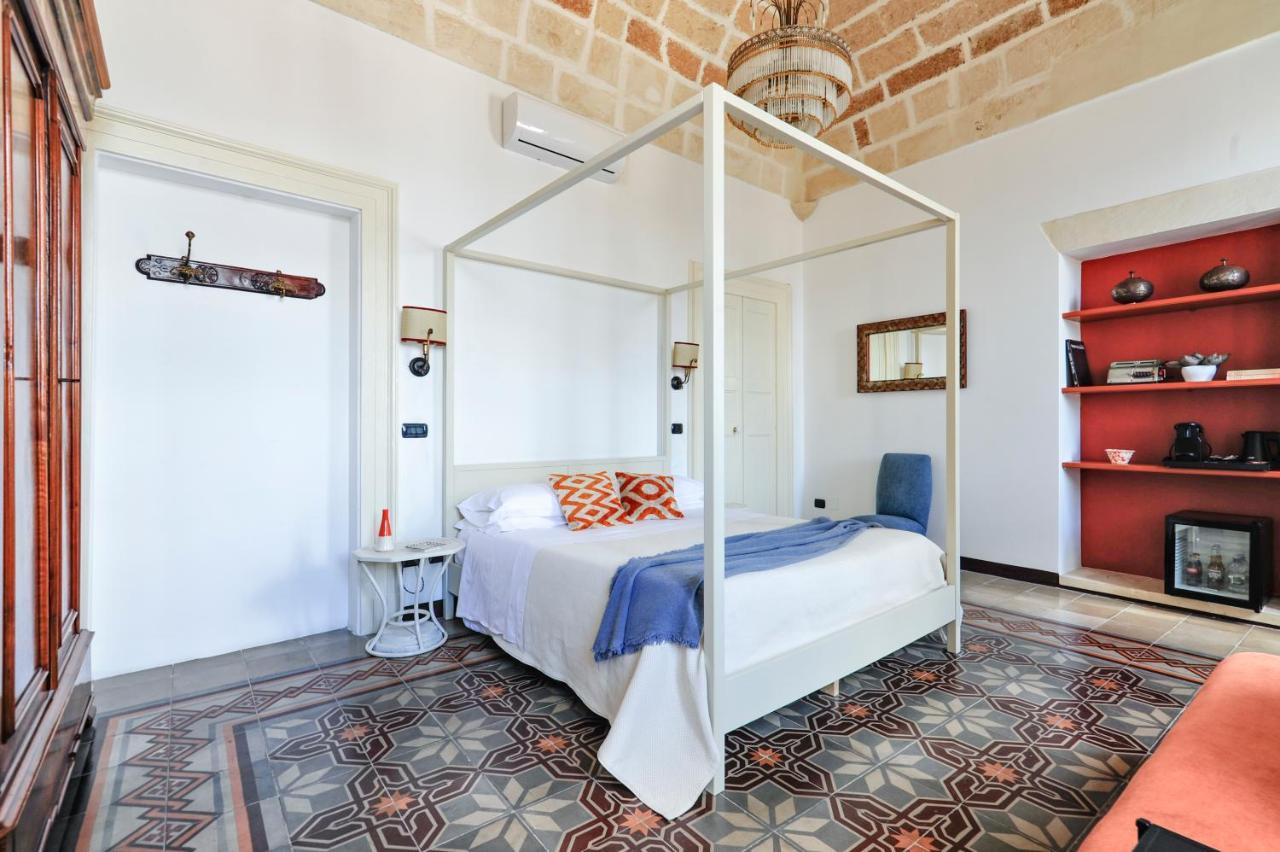 Castriota 19 - Jacuzzi Apartment Sit Lecce Bagian luar foto