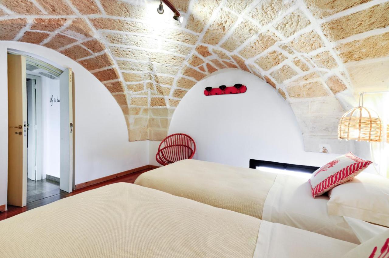 Castriota 19 - Jacuzzi Apartment Sit Lecce Bagian luar foto