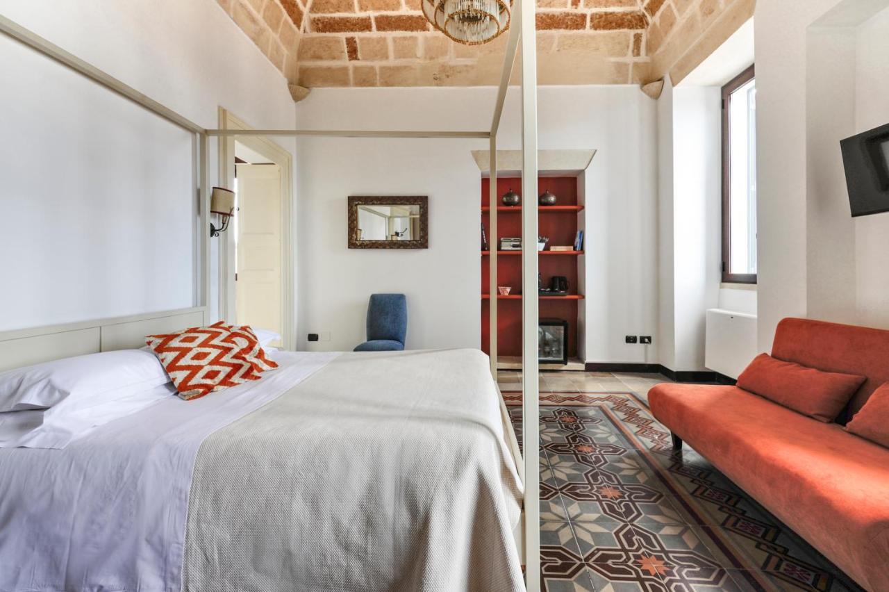 Castriota 19 - Jacuzzi Apartment Sit Lecce Bagian luar foto
