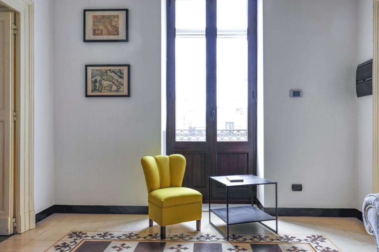 Castriota 19 - Jacuzzi Apartment Sit Lecce Bagian luar foto